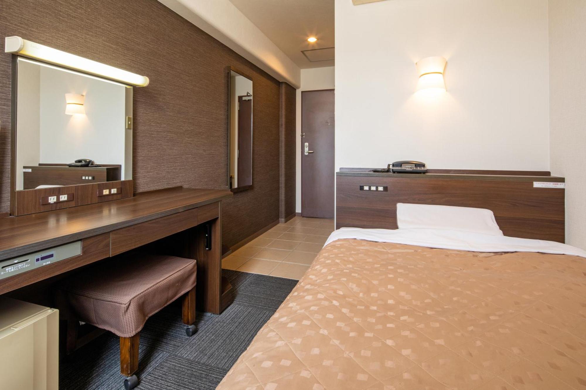 Hotel Aston Plaza Himeji Exterior photo