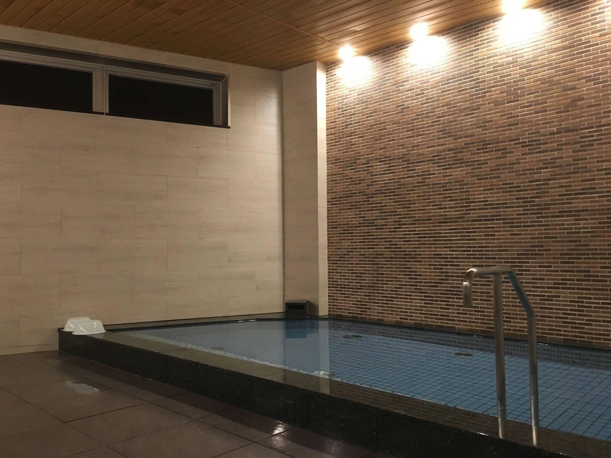Hotel Aston Plaza Himeji Exterior photo